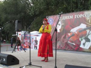 Хоровой дирижер из города Волжского Наталья Копейкина