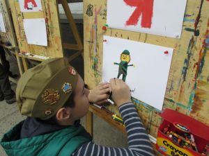 Рисует Ильяс Шахбанов