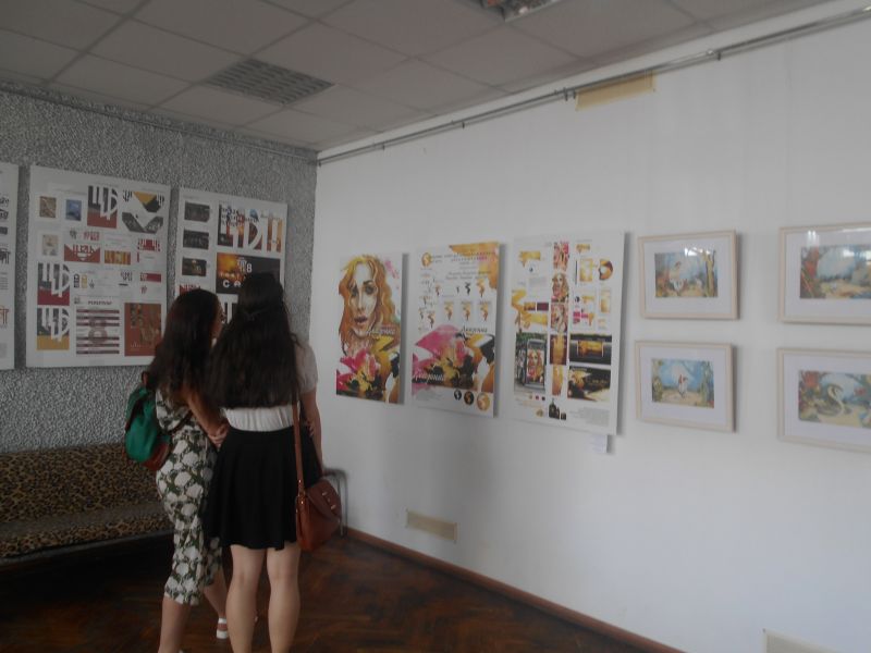 12 июля в выставочном зале на Краснознаменской, 6 открылась выставка дипломных работ студентов 